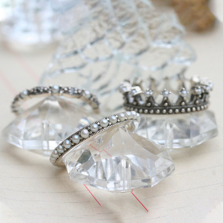 Vintage crown ring