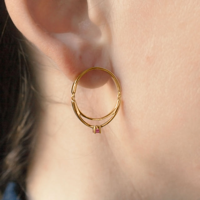 Earrings articulated ring